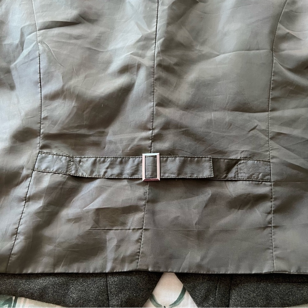Forest Green Vest - Picture 7 of 13